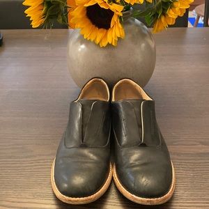 Clarks leather oxfords